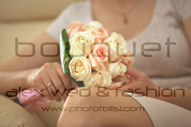 Bouquet in Tbilisi wedding Alex by phototbilisi photographer tbilisilovesyou
